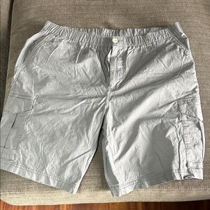 Men's Gray Cargo Shorts